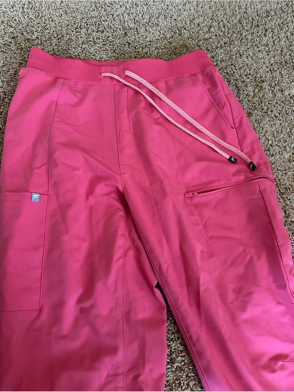 Pink Fabletics Scrub Set Large - Picture 3 of 11